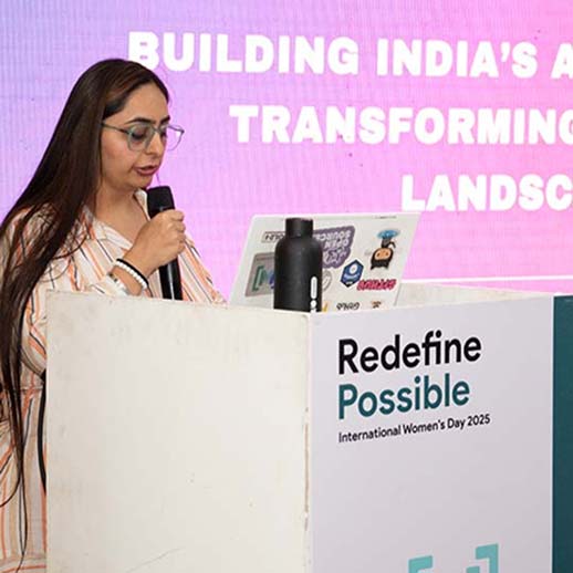 Speaker presenting at event